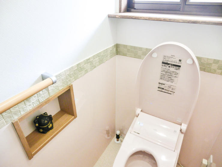 壁の仕上げにこだわり清潔を保ち掃除のしやすいトイレに